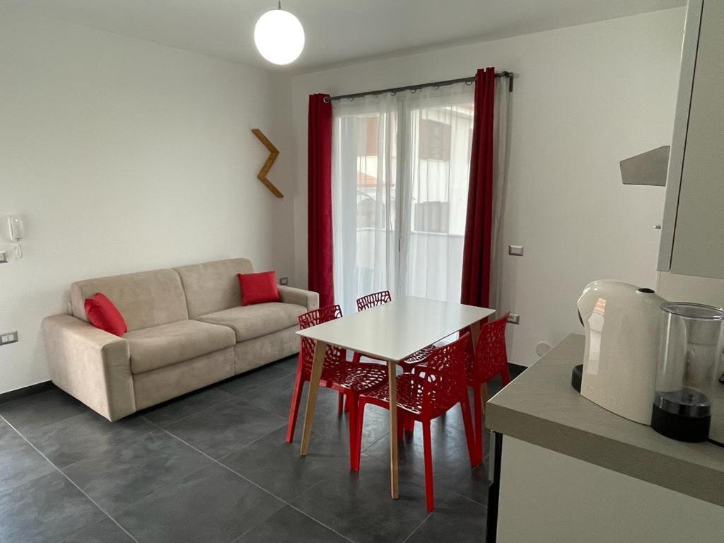 Casa Vacanza Colors بورتو توريس المظهر الخارجي الصورة